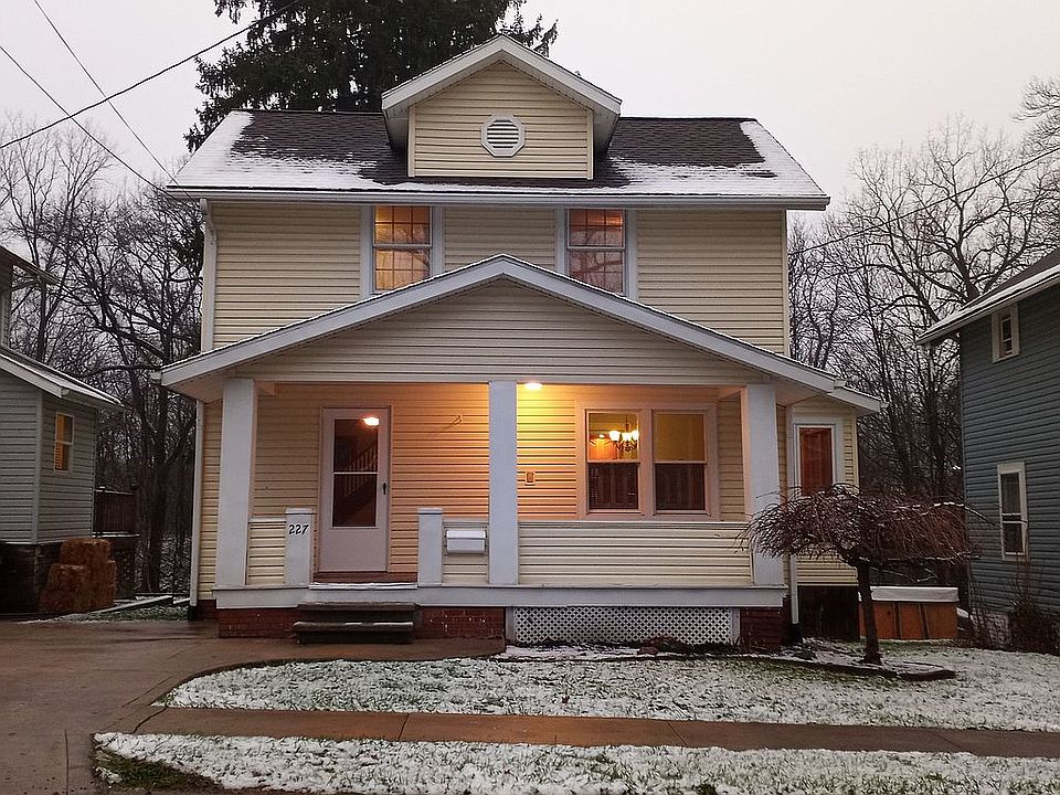 1st image of 227 Elmwood Dr