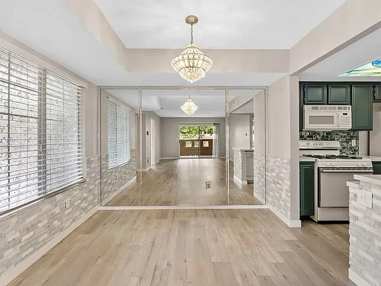 1900 Tierra Vista Dr #104 — Photo 5