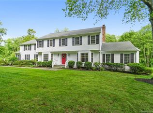 231 Ponus Rdg, New Canaan, CT 06840