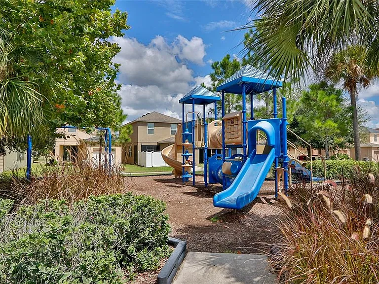 4724 Somerset Hill Ln — Photo 18