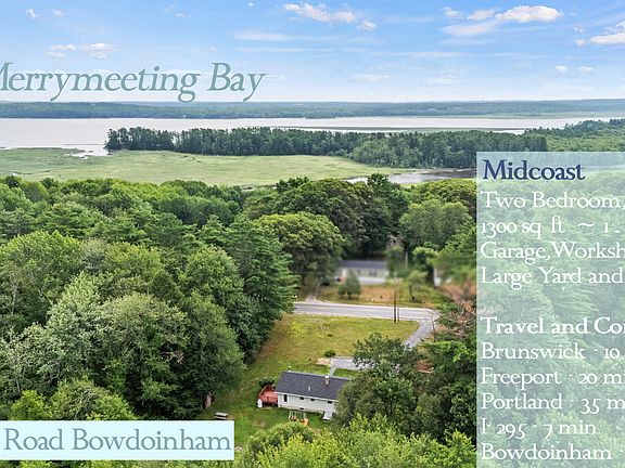 2nd image of 529 Bay Road