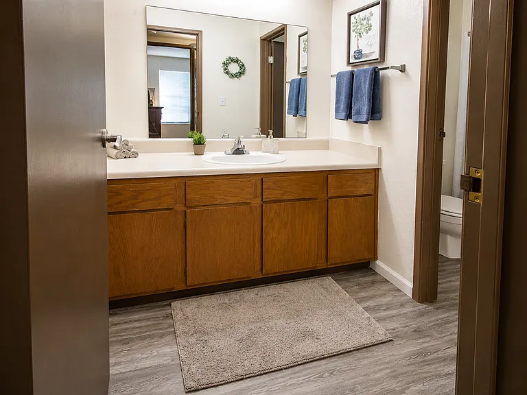 Grouse Run Apartments — Photo 39