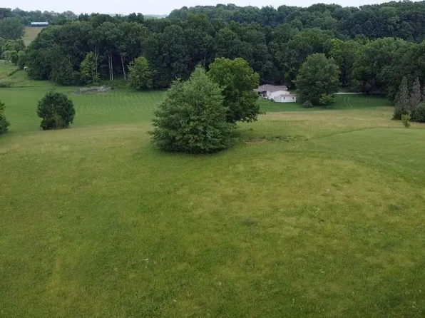 4 Beckton Rocky Hill Rd, Glasgow, KY 42141