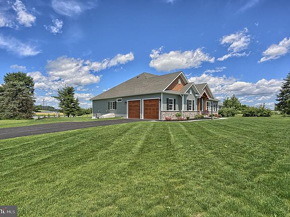 4th image of 22 Rolling Meadow Rd