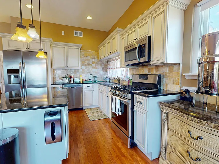 8902 Blue Grass Rd — Photo 6