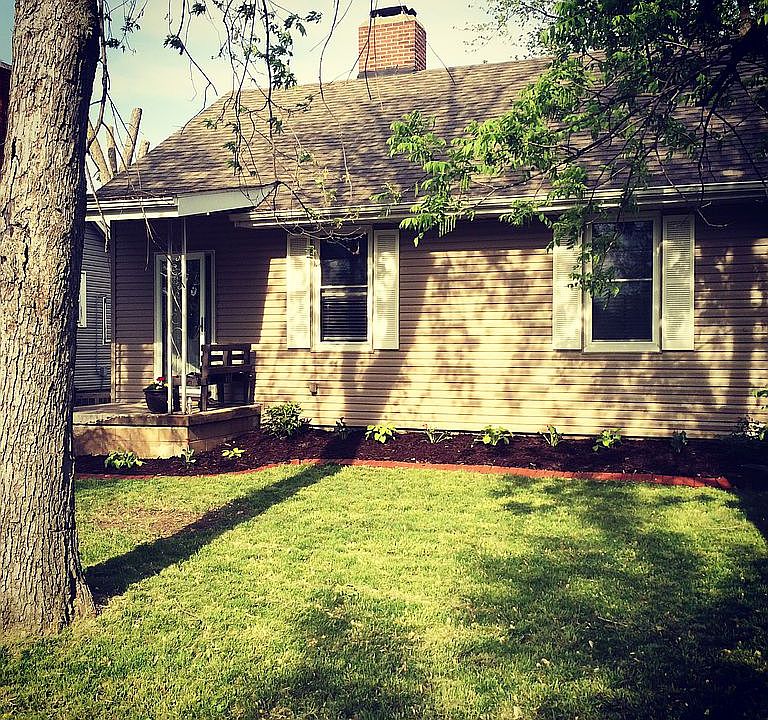 1st image of 124 Douglas Pl