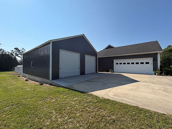 3rd image of 230 McDonald Church Rd