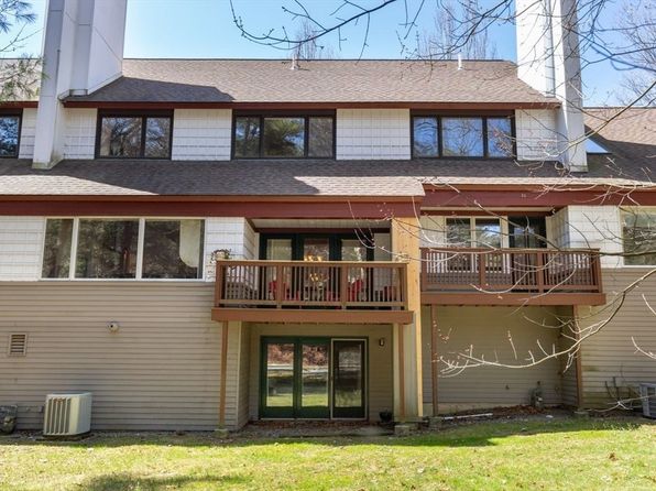 44 Apple Valley Dr UNIT 44, Sharon, MA 02067