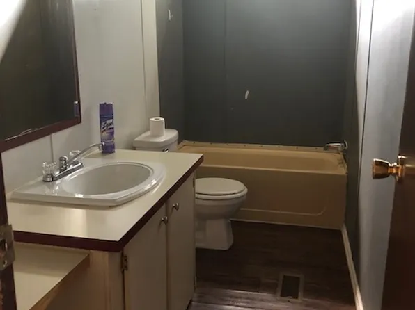 2588 Buffalo Rd, Oneida, TN 37841