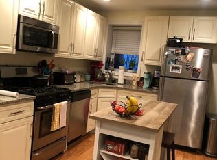 8 Baldwin Pl #3AB, Boston, MA 02113