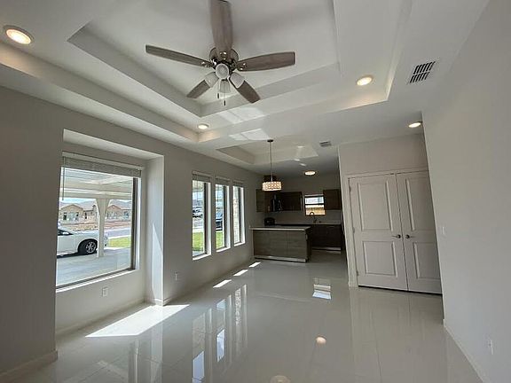 2nd image of 5708 Nightingale Ave #2