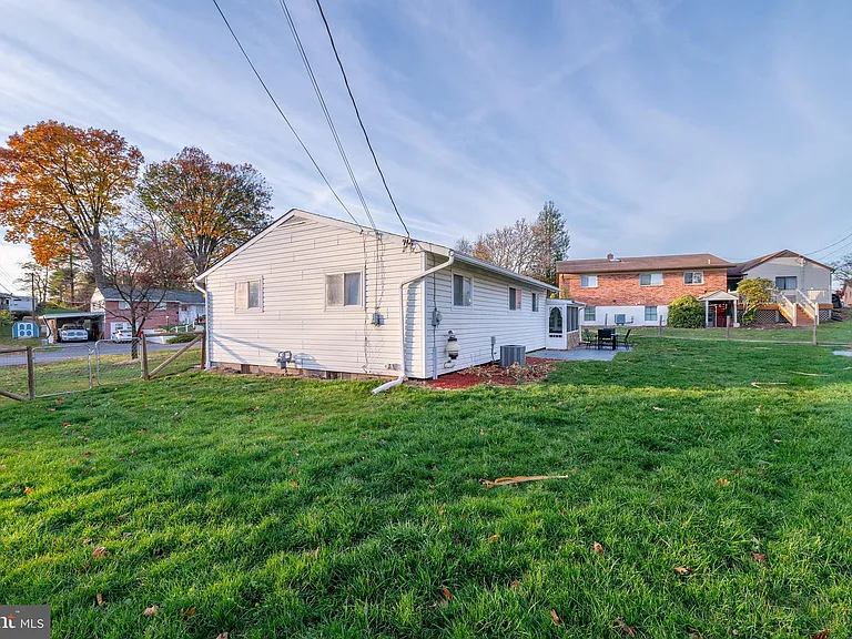 11419 Greenberry Rd — Photo 44
