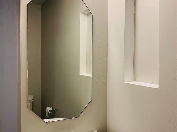 5th image of 15010 Palace Oaks Ct