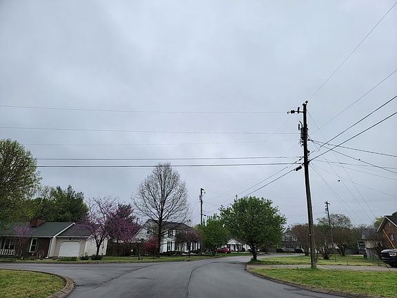 5th image of 211 Paul Revere Ln