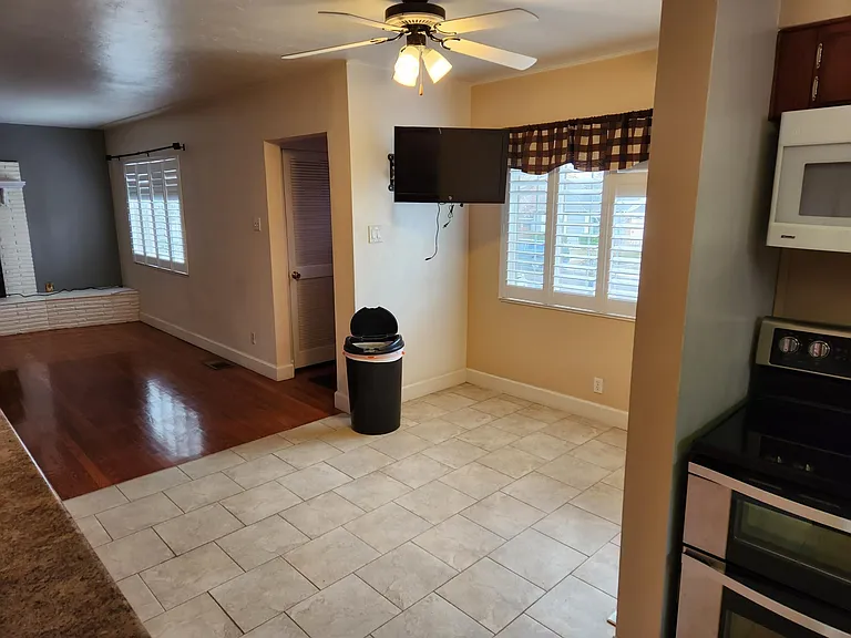1417 Humboldt St — Photo 13