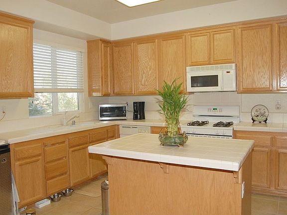 Open Kitchen to Family Room
