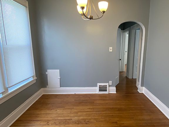 3rd image of 191 Winslow Ave #1