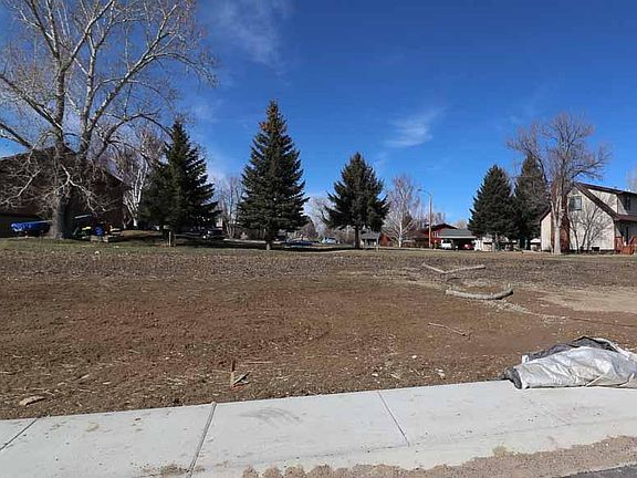3rd image of 2047 Skyview West Dr