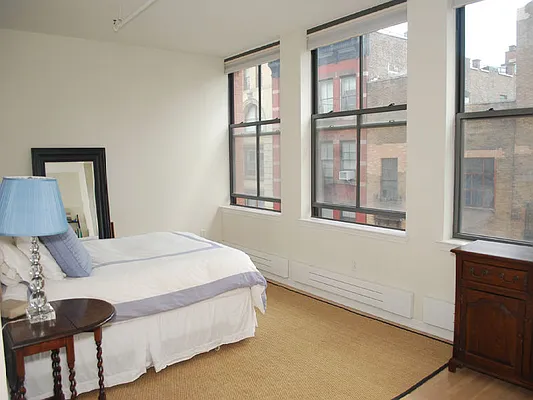 Rented by Sotheby's International Realty | media 22
