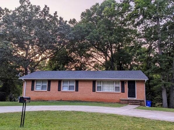 1306 Cypress Mill Rd, Florence, AL 35630