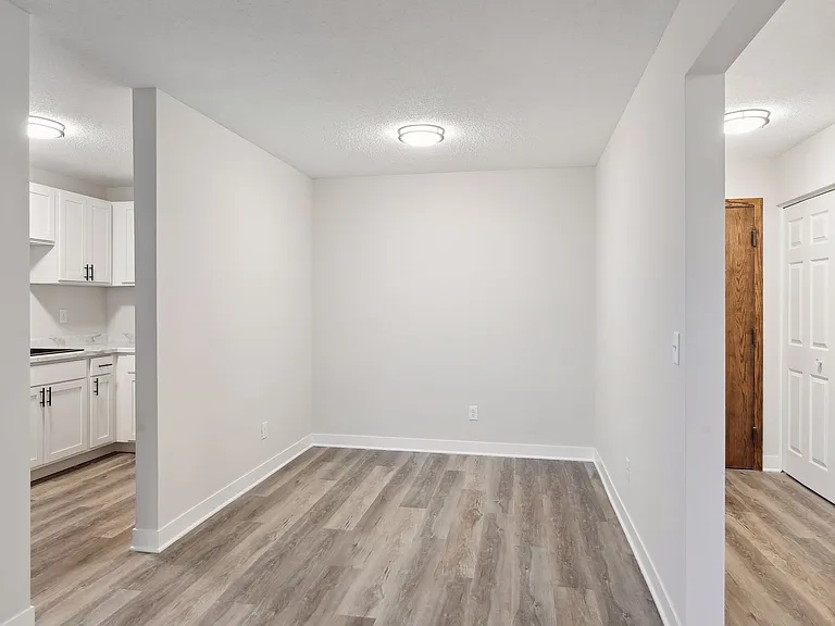 3200 Virginia Ave S #305 — Photo 8