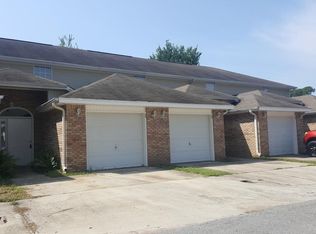 132 Noblat Dr, Mary Esther, FL 32569