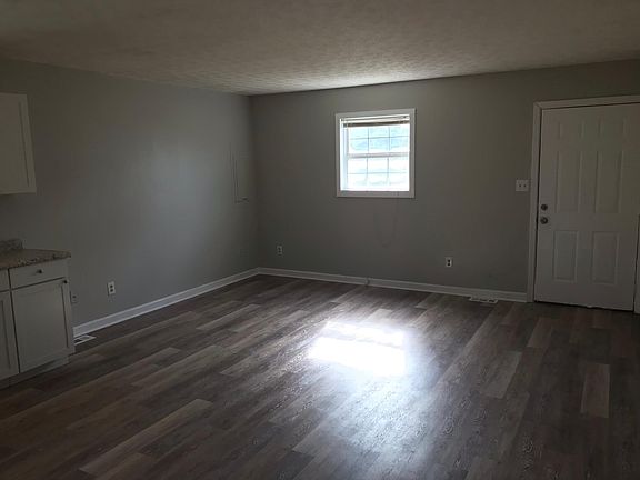 3rd image of 509 Joel St