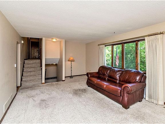 5th image of 5050 Charter Oak Ln SE