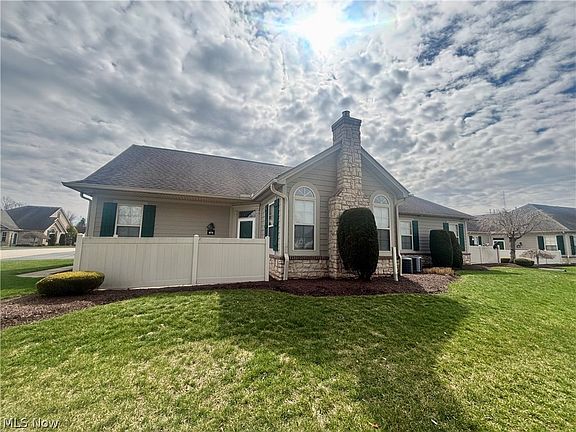 2nd image of 404 River Glen Dr NE