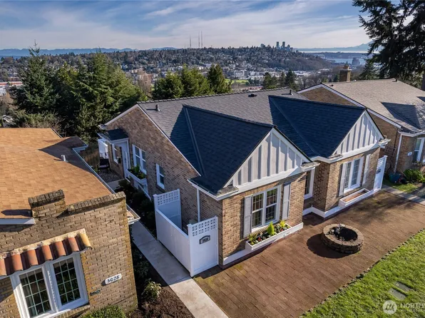 3026 26th Avenue W, Seattle, WA 98199
