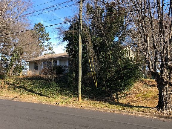 2nd image of 164 Confederate Ave