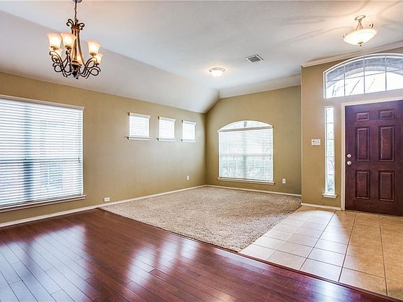 3rd image of 5609 Seawood Dr