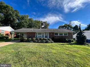 7111 Vermillion Pl, Annandale, VA 22003