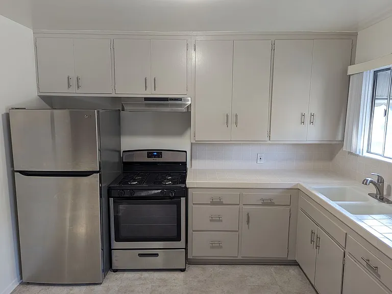 5115 Colfax Ave — Photo 4
