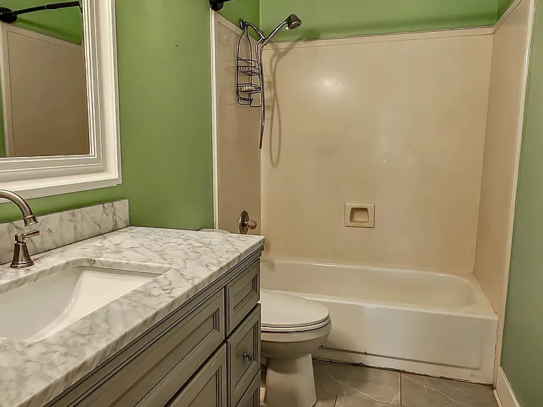 775 Royal Forest Dr — Photo 14