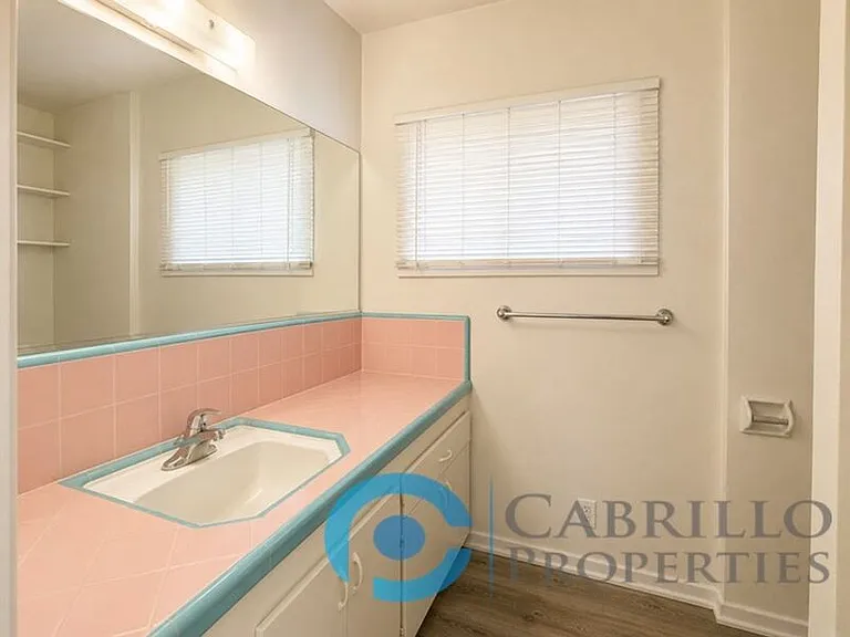 4146 Utah St — Photo 3