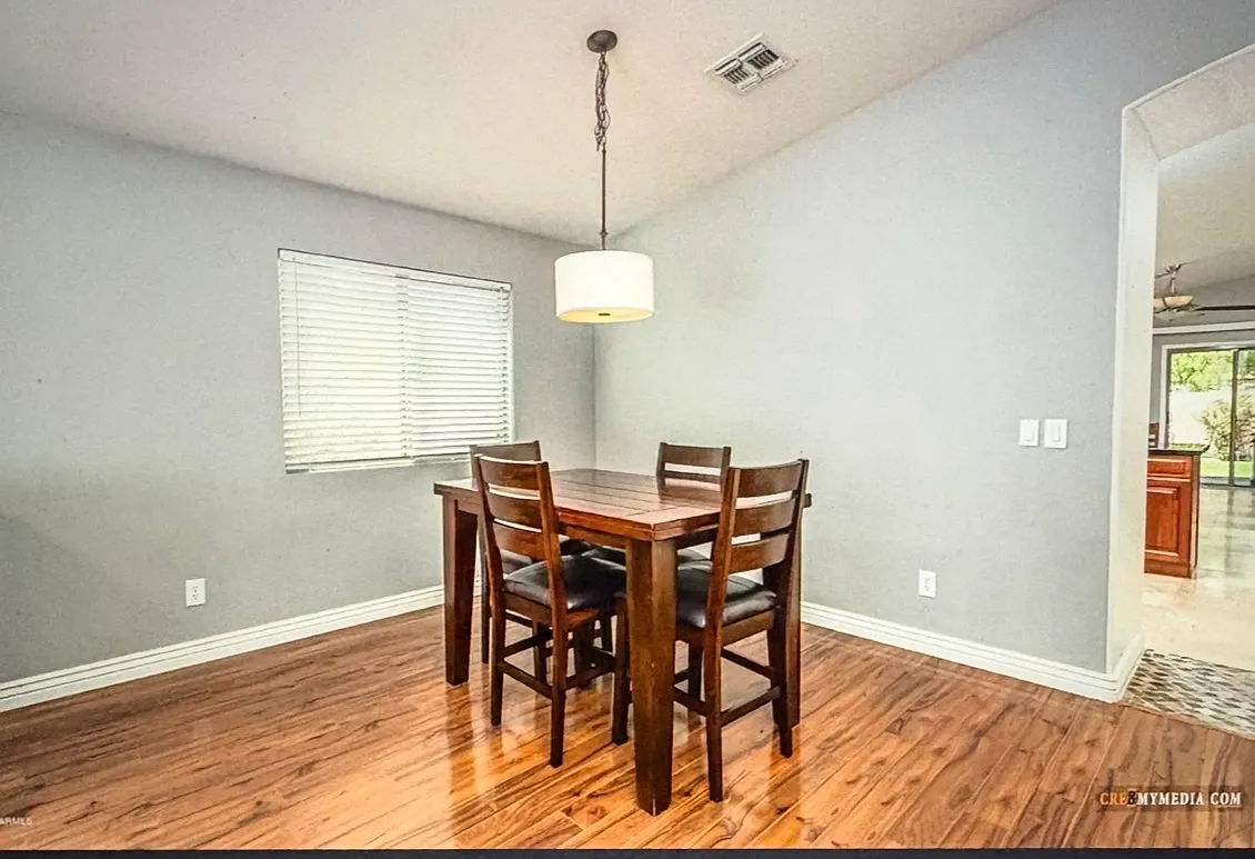 3 bed, 1940 sqft, $1,850 — Photo 3