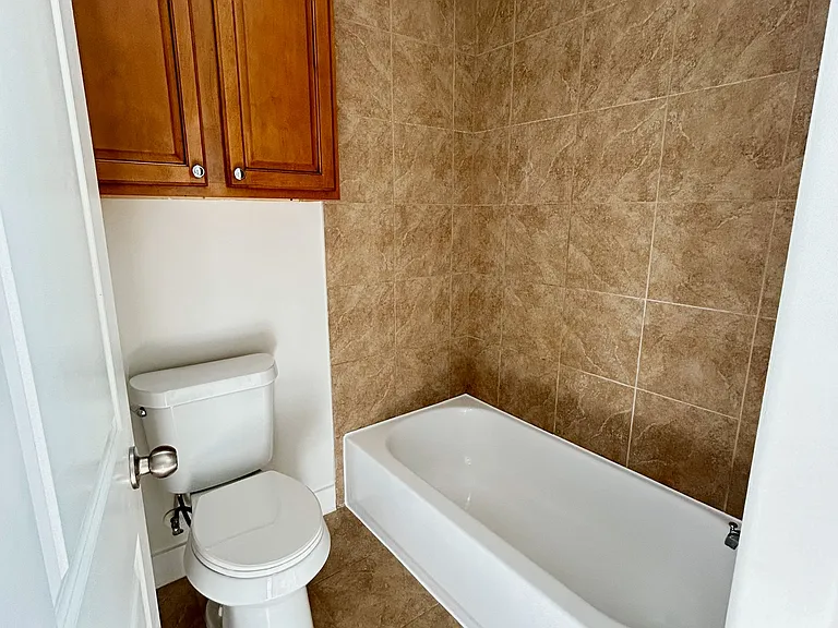 5127 Oasis Park — Photo 32