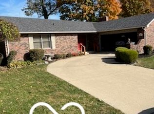 624 Heritage Ln, Anderson, IN 46013