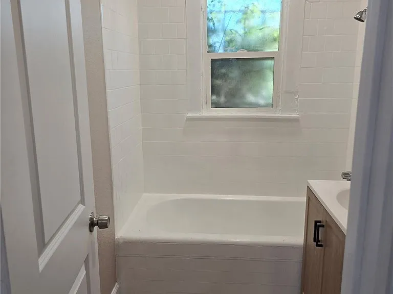 2740 Cudahy St — Photo 5