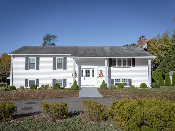 18 Granaudo Cir, Southwick, MA 01077