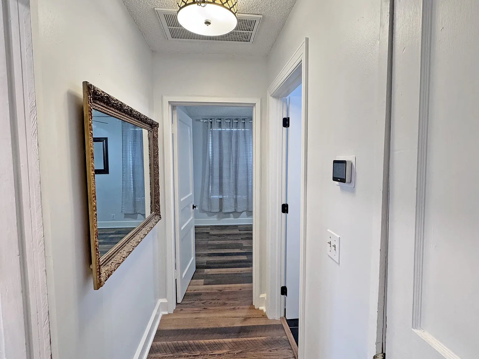 2 bed, 900 sqft, $2,495 — Photo 4