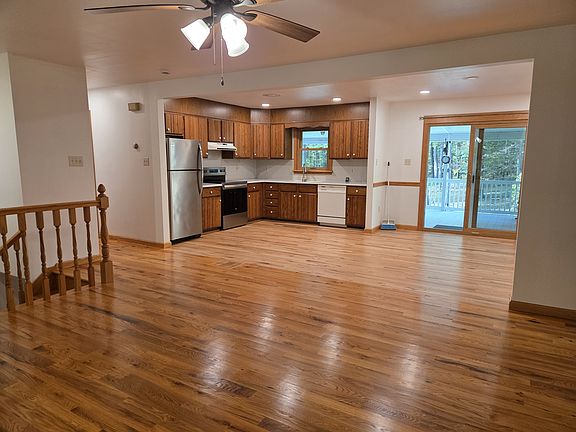 4th image of 441 Ridge Rd