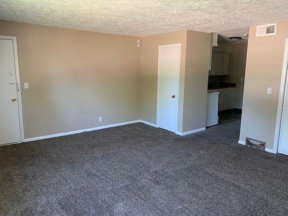3rd image of 1849 E Dodge St APT A