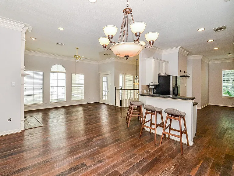 5208 Blossom St #5 — Photo 9