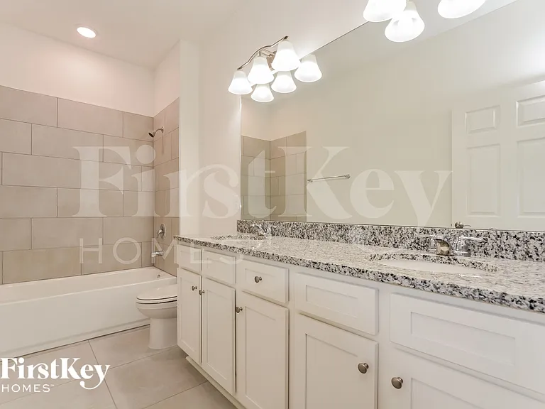 1256 Spokane Point — Photo 8
