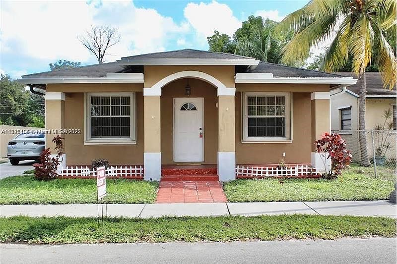 1st image of 4260 SW 57th Ave