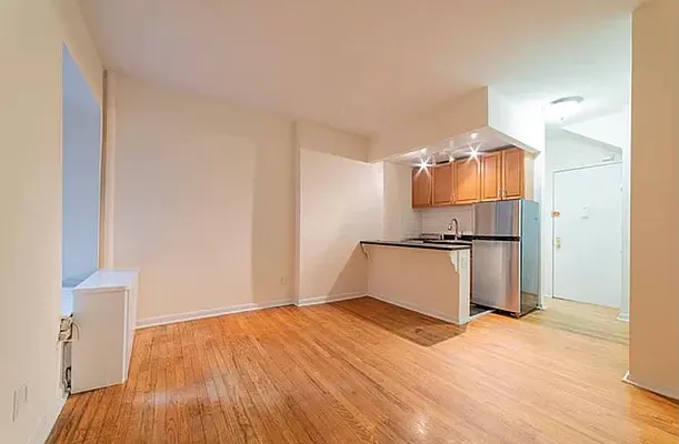 Rented by Compass | media 10