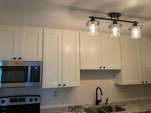 329 Geneva Ave N #204 — Photo 12