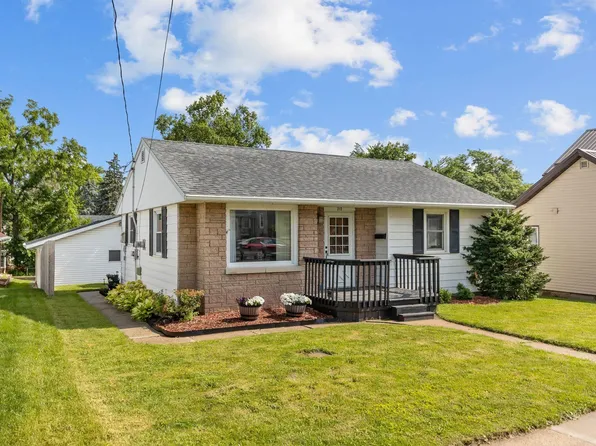 312 W 10th St, Kaukauna, WI 54130